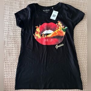 Guess T - shirt